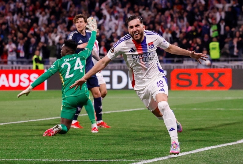 开云中国-斯图加特和多特蒙德